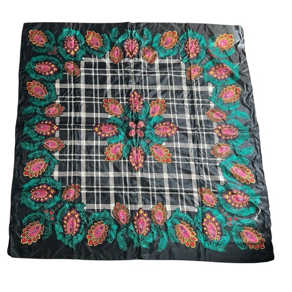 Vintage Diane Von Furstenberg The Color Authority Silk Scarf 42" Square - Picture 1 of 7